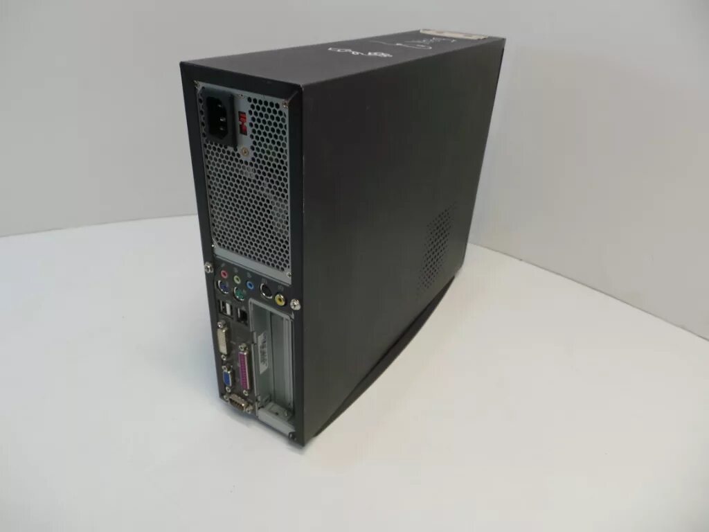 P ab 0. ASUS Pundit (ab-p2600). Корпус ПК ASUS 200+. Корпус асус старый. Корпус асус для компьютера старый.