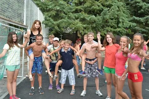 Вася для поездки в спортивный лагерь