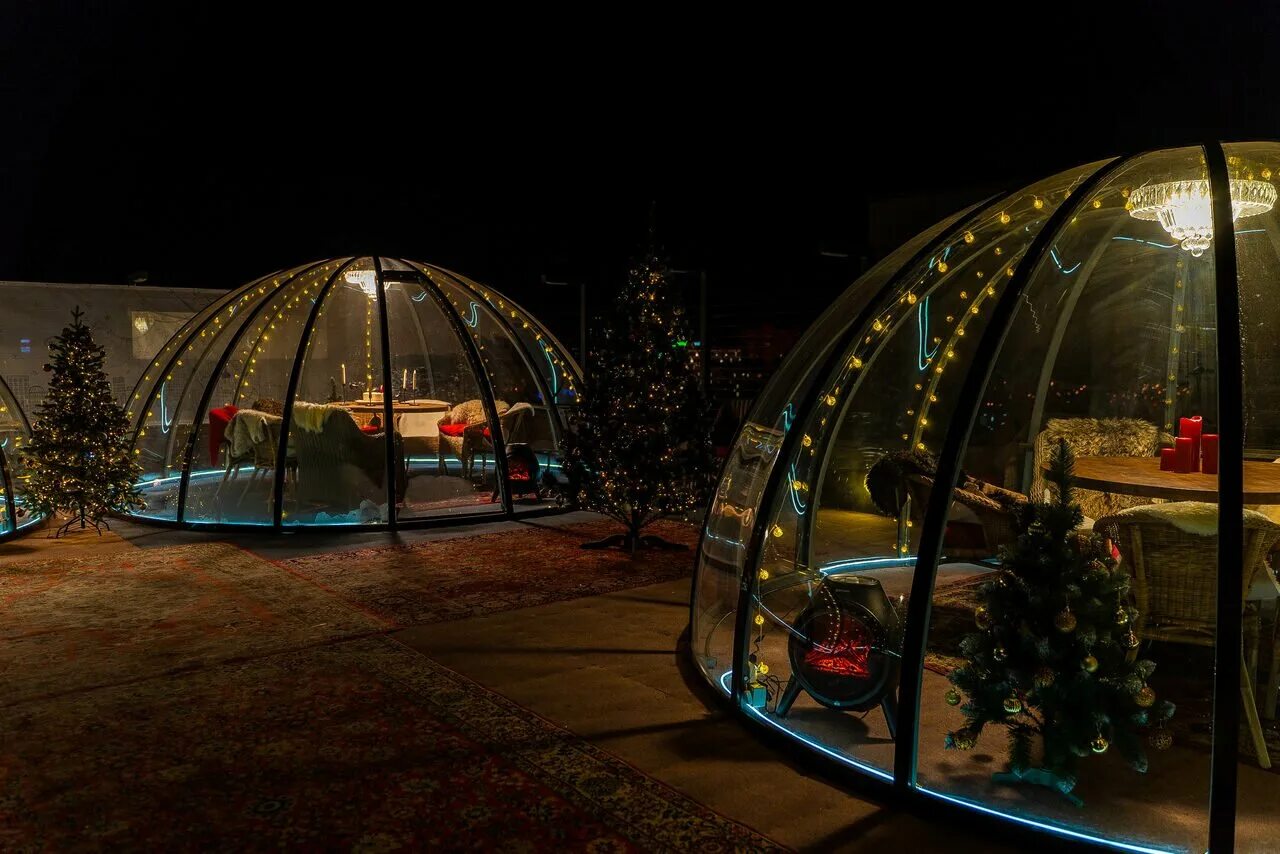 Ресторан под куполом. Кафе купола ростов на дону. Астрахань с высоты. Igloo bar москва бауманская. Иглу бар москва на крыше бауманская.