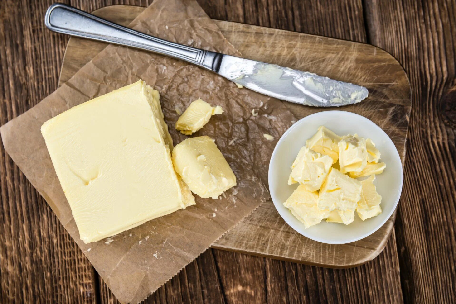 Масло сливочное. Натуральное сливочное масло. Масло сливочное Butter. Сырное масло. Сливочное масло в пост