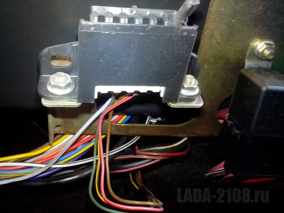 предохранитель бензонасоса ваз 21099 инжектор