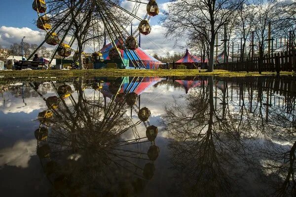 цирк парк есенина санкт петербург. парк победы санкт-петербург колесо обозрения. парк есенина на дыбенко цирк. цирк парк есенина санкт петербург. парк есенина санкт-петербург цирк.