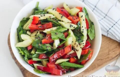Салат с говядиной кунжутом огурцом