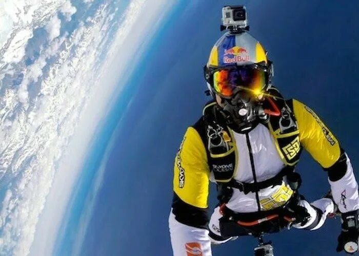 GOPRO Red bull коллаборация. Прыжок из стратосферы. Реклама го про. Гоу про и ред Булл.