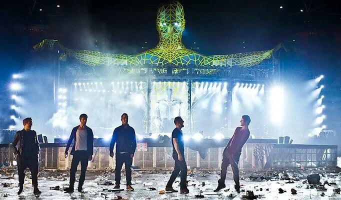 Progressed take that. Группа take that. take that фото. робби уильямс тейк зет. take that progress tour.