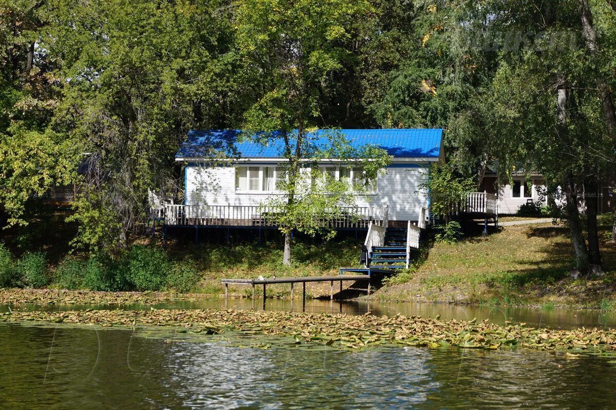 Турбаза алые паруса федоровские луга. Турбаза Алые паруса Тольятти Федоровка. Алые паруса Тольятти Федоровские Луга. Турбаза в Федоровке Тольятти транспортник. Дом рыбака.