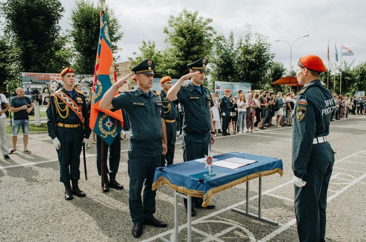 Волжский спасательный. ФГКУ Волжский СЦ МЧС России. Волжский спасательный центр МЧС России. Волжский СЦ МЧС России присяга 2023. Волжский спасательный центр МЧС Самара.