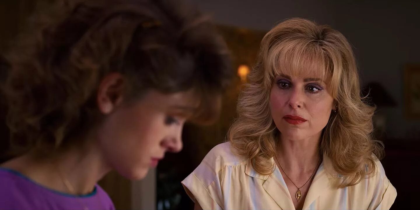 Района райдер очень странные дела. Очень странные дела мама. Вайнона райдер очень странные дела. Карен уилер очень странные дела. Вайнона райдер джойс байерс.