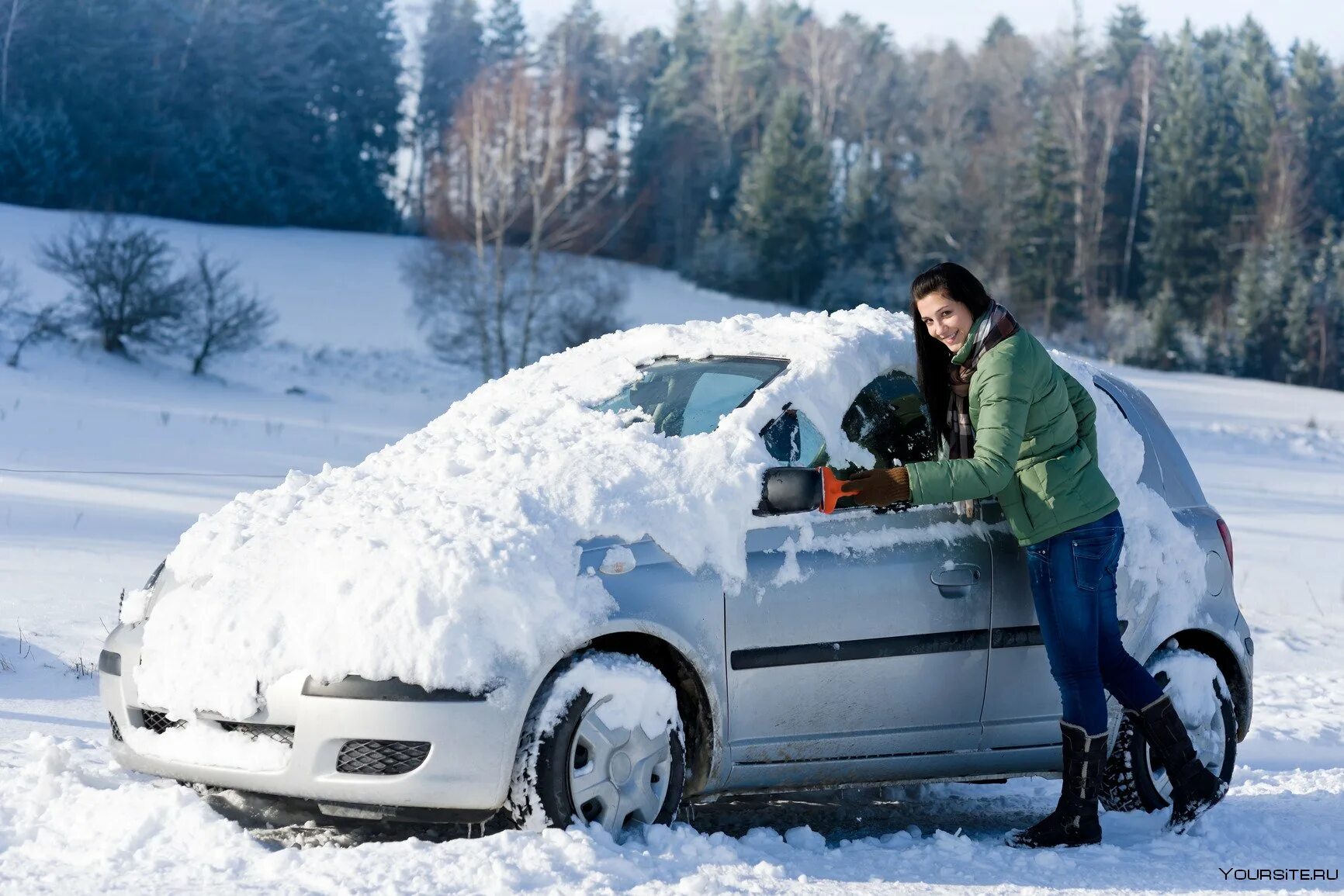 Нужно греть машину летом. Автомобиль зимой. Машина в снегу. Машина в сугробе. Фотосессия с машиной зимой.