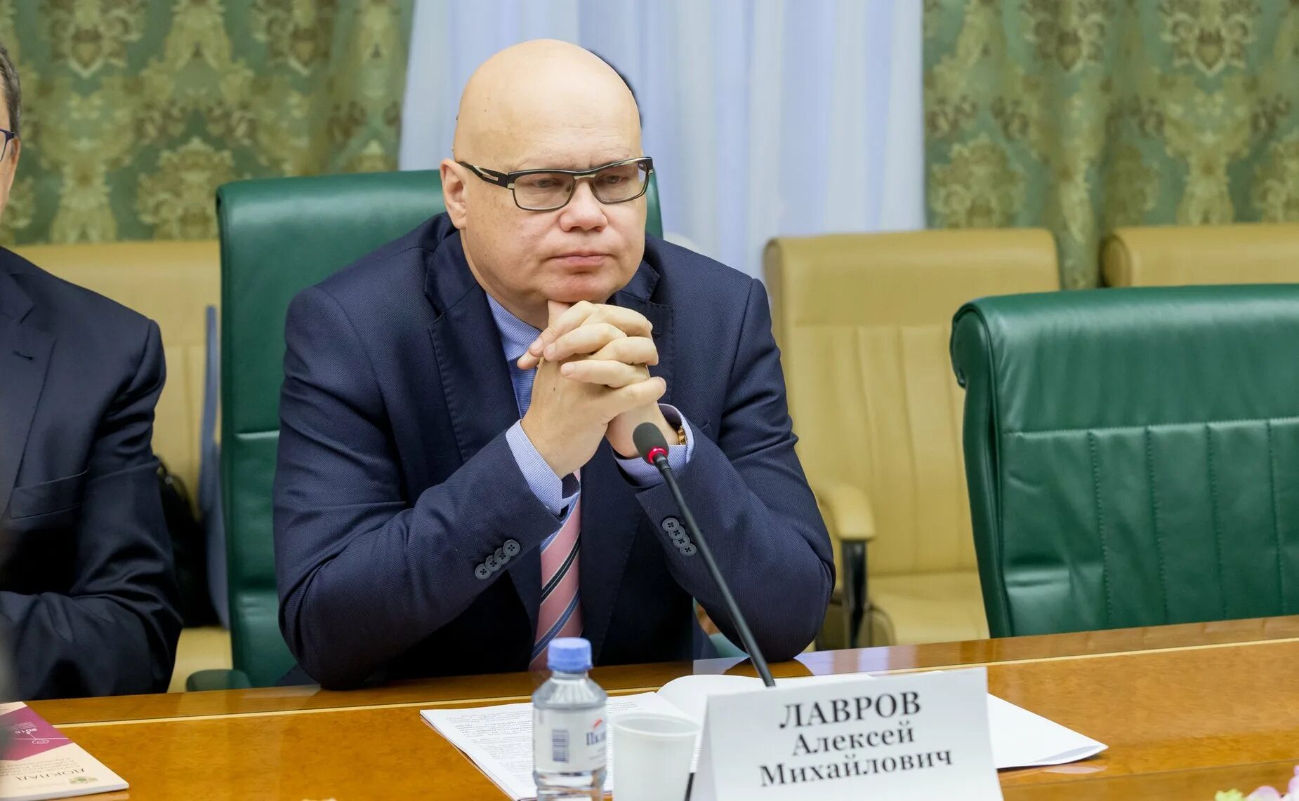 министр бюджета. министр делегат по вопросам безопасности франции. Cahuzac википедия. финансы рф. глава министерства финансов рф антон силуанов.