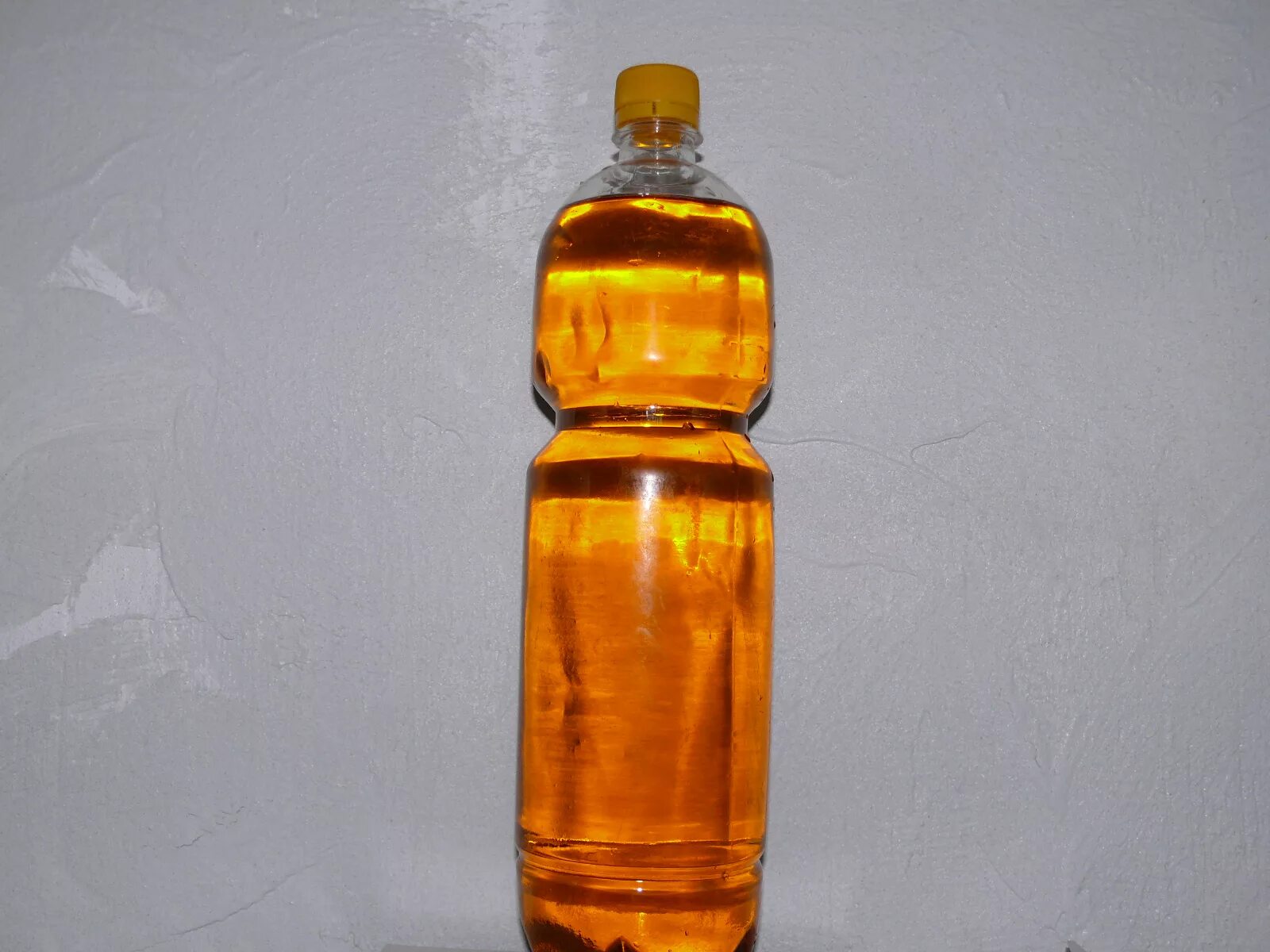 Масло сорт высший и первый. Sunflower pure oil 2l. нерафинированное масло. масло домашнее нерафинированное. масло растительное нерафинированное.