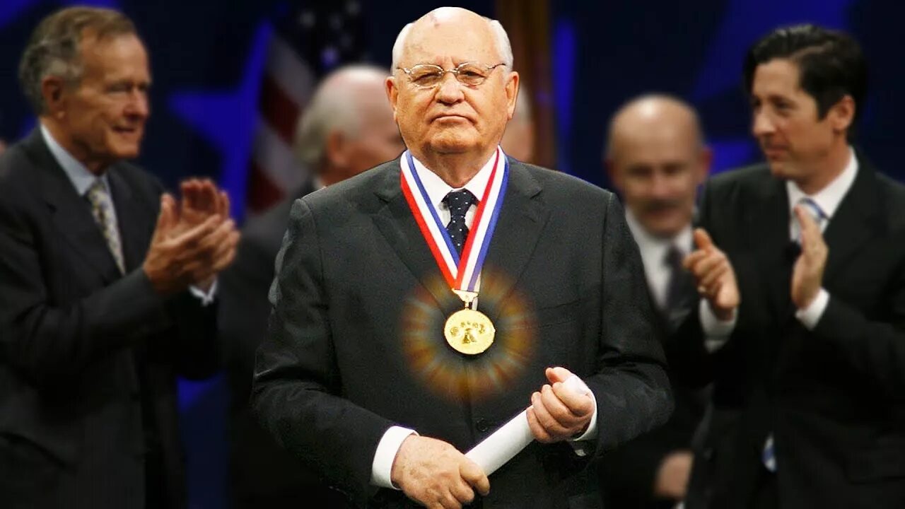 Горбачёв михаил сергеевичнобелевская премия. Горбачев нобелевская премия. Горбачев на вручении нобелевской премии. Михаил горбачев нобелевская премия. Михаил горбачев нобелевская премия.