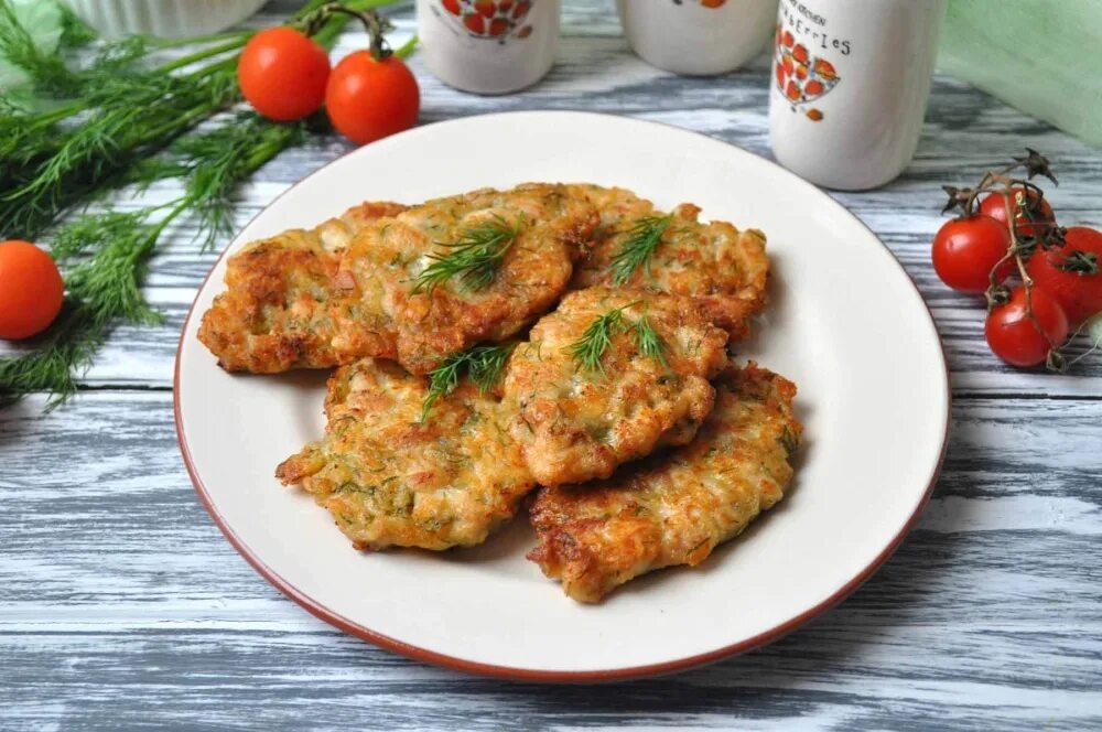 Рубленая курица рецепты. Рубленные котлеты. Рубленые куриные котлеты. Котлетки из куриной грудки рубленные. Рубленные котлеты из куриного филе.