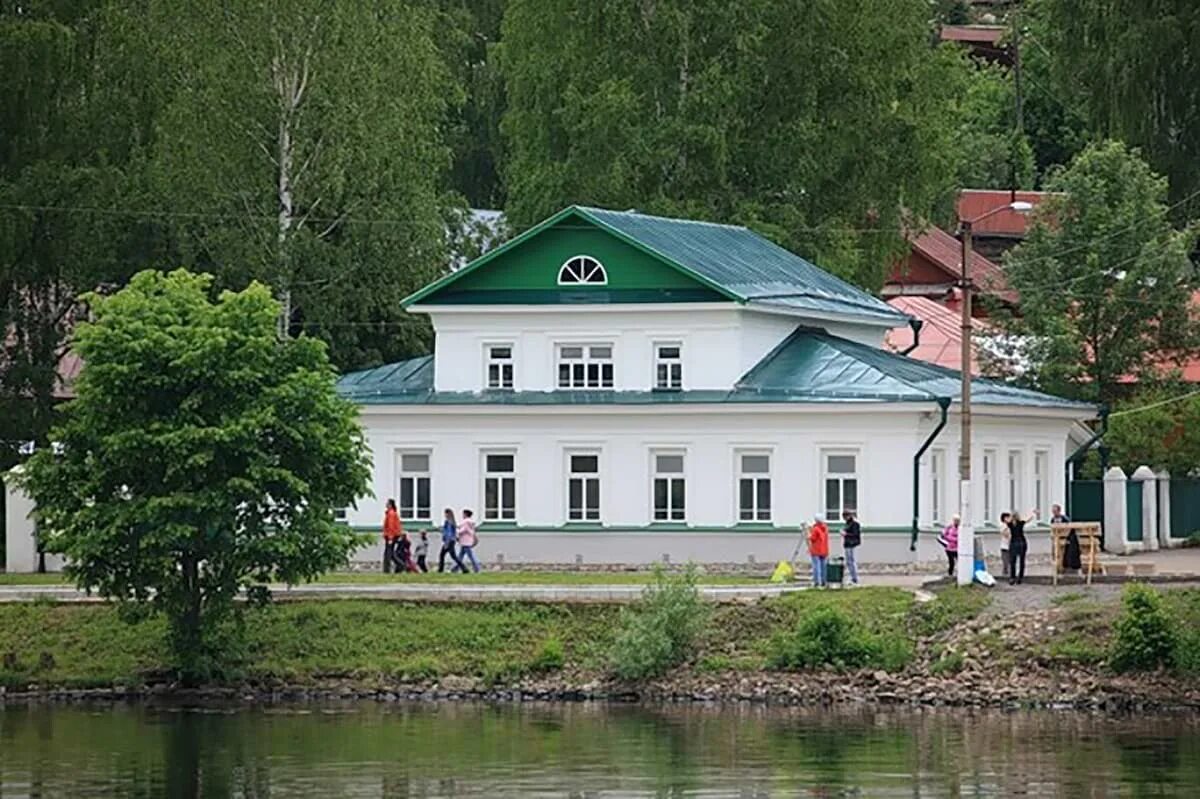 Дом музей левитана городе находится. Дом-музей Левитана плёс. Город плёс музей Левитана. Плёс Ивановская область музей Левитана. Город Плес музей художника Левитана.