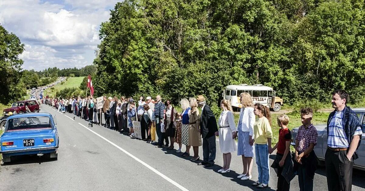 Акция балтийский путь 1989. Балтийский путь литва. Балтийский путь литва. Балтийский путь литва. Балтийский путь.