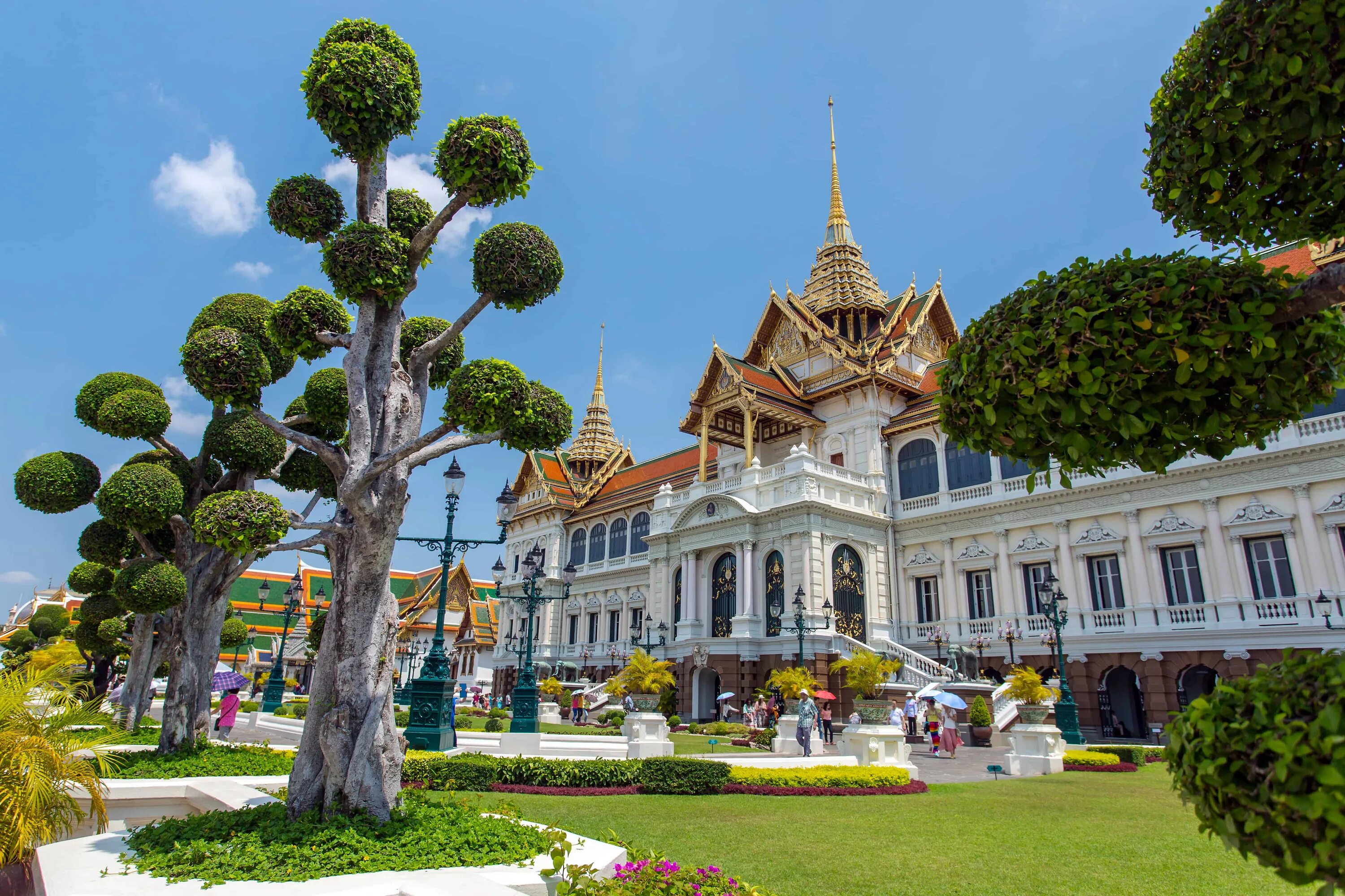 Большой Королевский дворец в Бангкоке. Бангкок дворец короля. Grand Palace Бангкок. Императорский дворец Тайланд. Бангкок в апреле