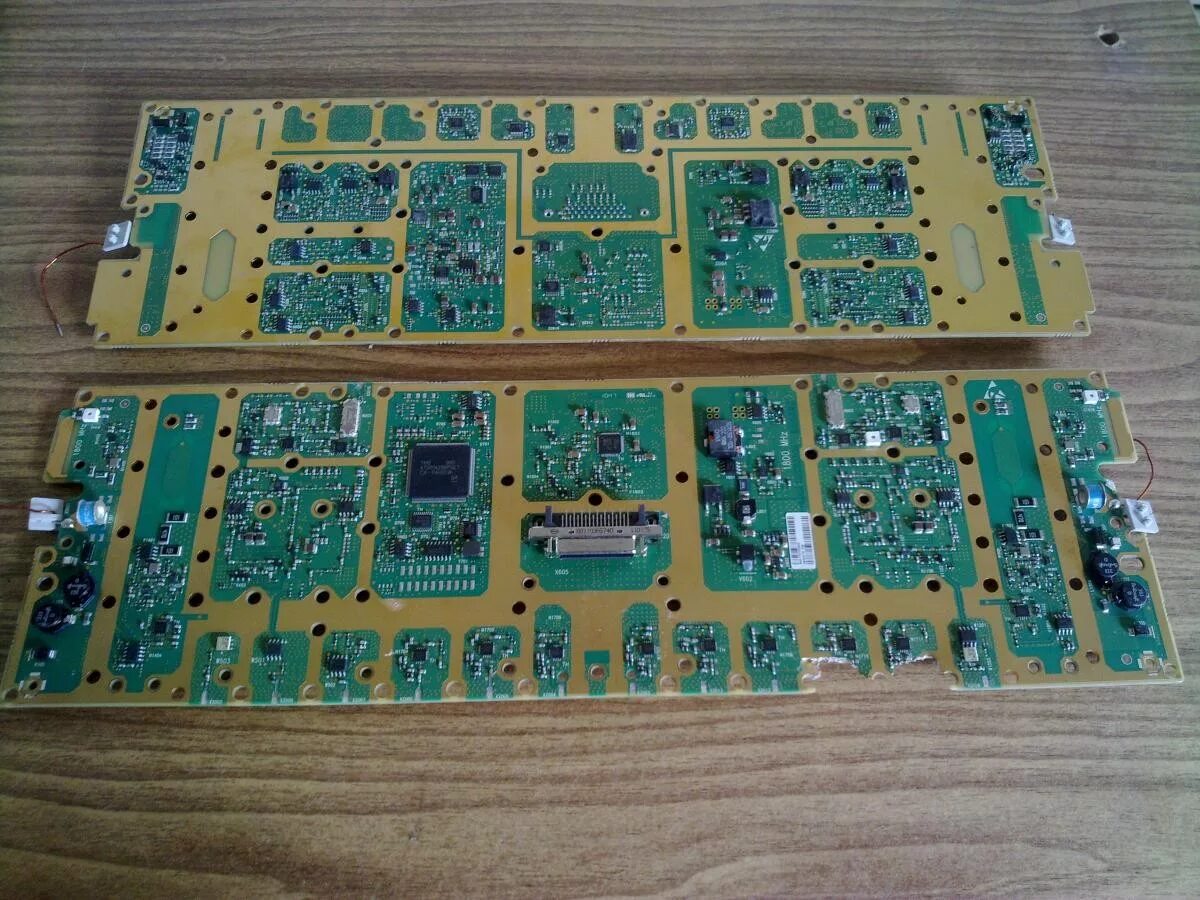 Е платы. Gsm платы желтые. gsm платы на лом. платы сотовых gsm станций. платы сотовых gsm станций желтые.