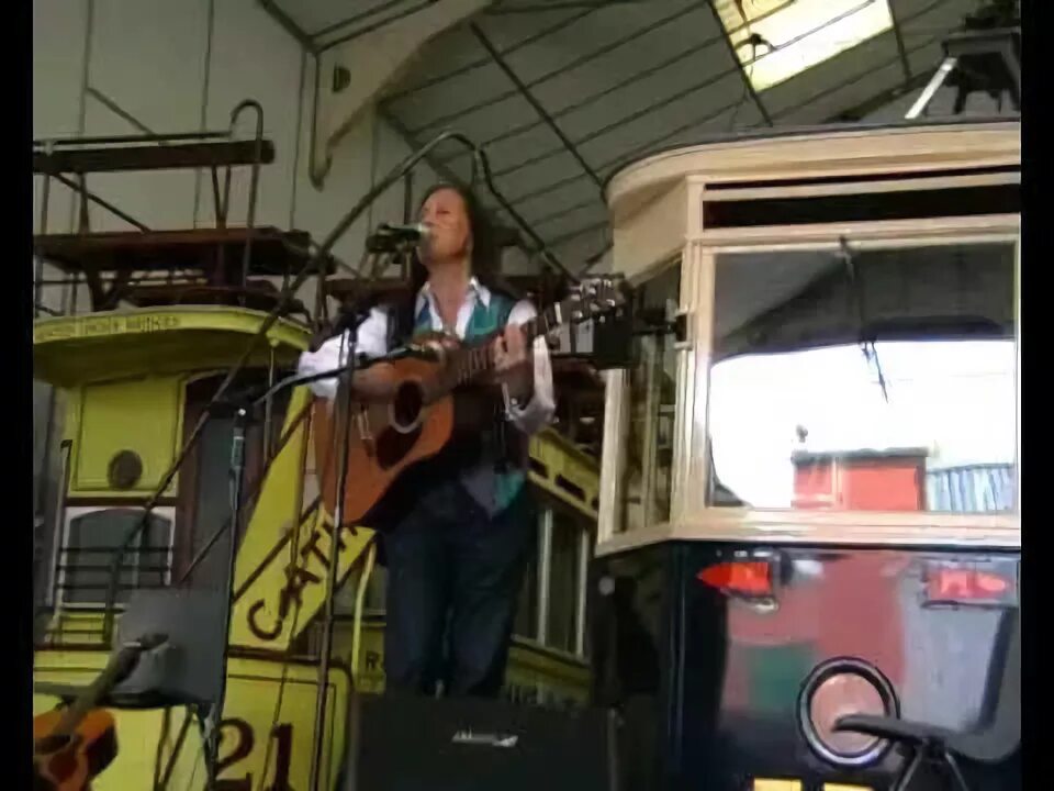 Julie felix. Julie felix