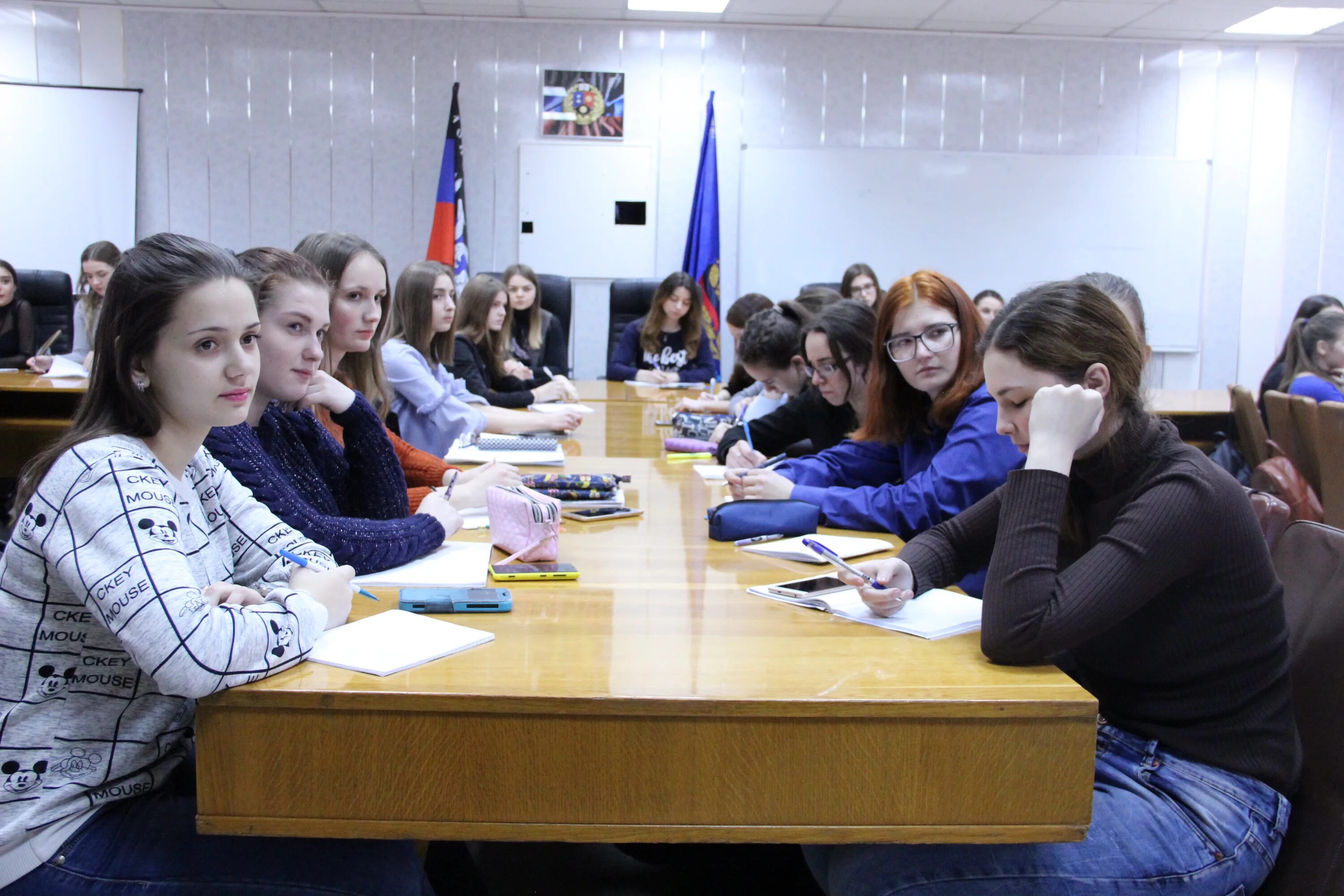 университет факультет иностранных языков. факультет это. п. университет факультет иностранных языков. фия донну.