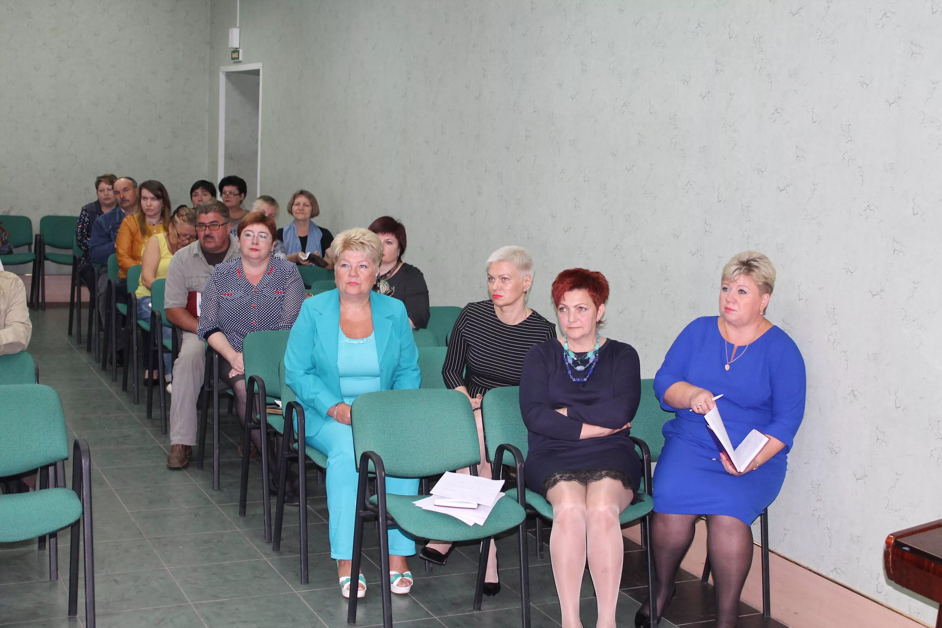 участники собрания васильевского педагогического колледжа