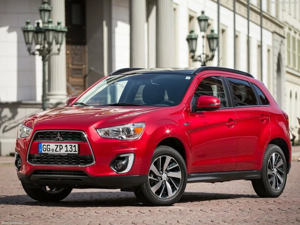 Mitsubishi asx 2. Mitsubishi ESR. Паркетник Митсубиси ASX. Mitsubishi ASX 2013. Мицубиси кроссовер АСХ.