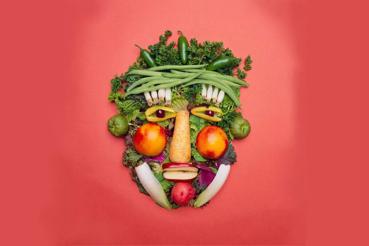 Вегетарианское питание. Здоровый образ жизни веган. Здоровое питание. Сердечко из овощей. Веган слова