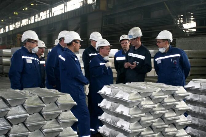 Русал бокситогорск фестиваль. Бизнес русала. Гвинея русал. Бизнес русала. Русский алюминий.