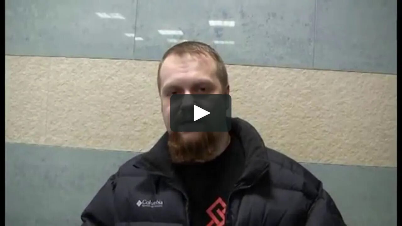 Колония для несовершеннолетних. Полиция сажает в тюрьму. Человека посадили в тюрьму. Сажать в тюрьму. Человека садят в тюрьму.