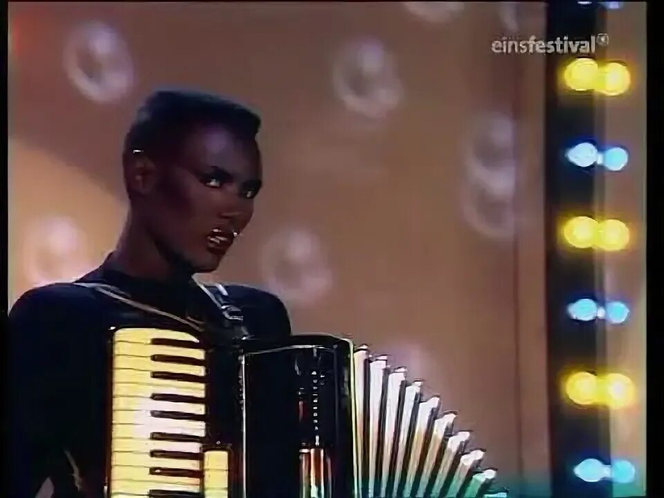Грейс джонс i ve seen. Грейс джонс i ve seen