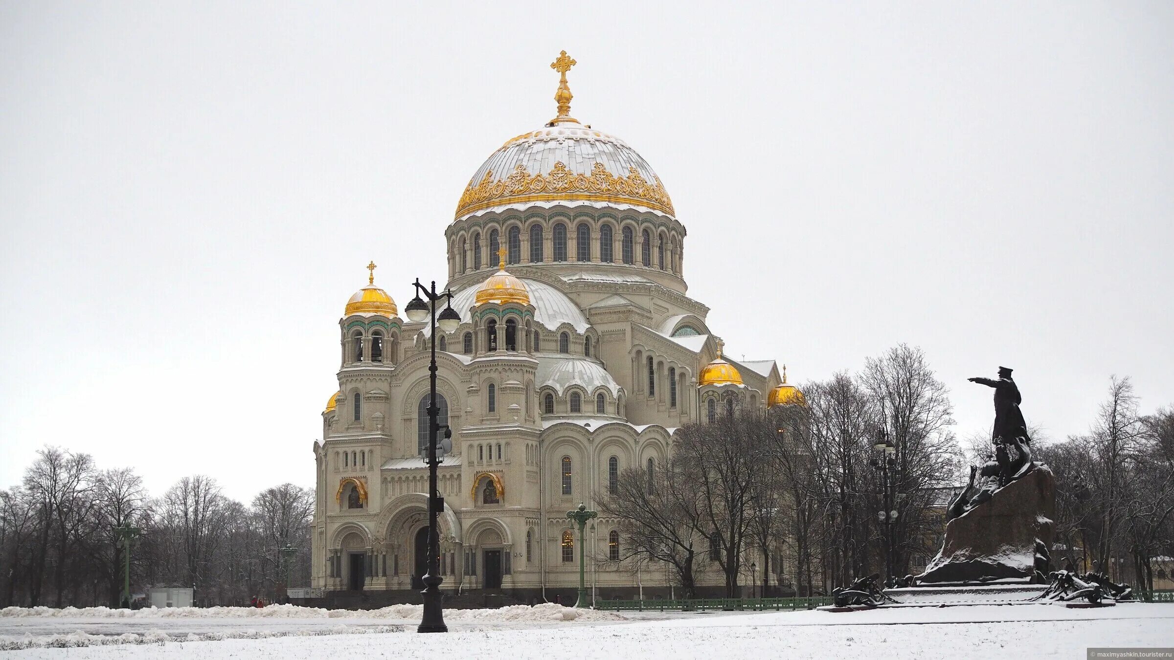 Рано кронштадт. Петровский парк кронштадт зима. якорная площадь кронштадт зима. якорная площадь 2 в кронштадте.