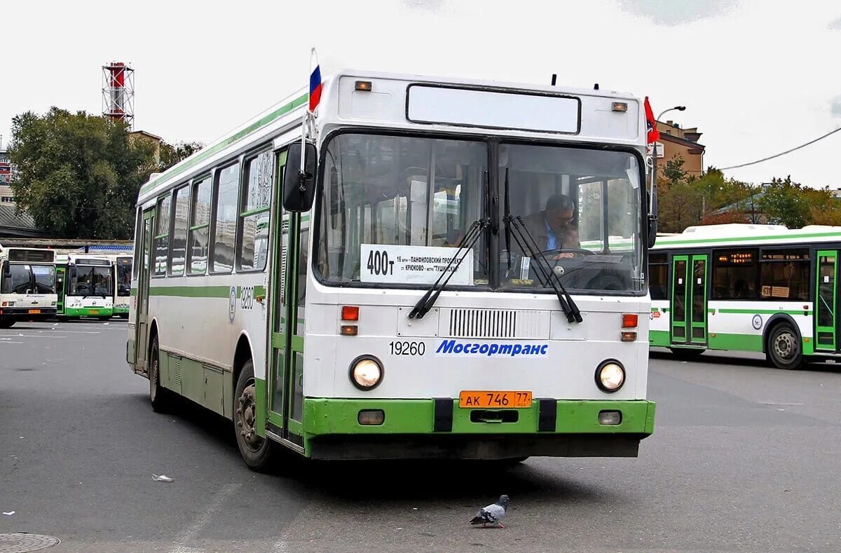 Автобус 400т тушинская. ЛИАЗ 5256.25-11. ЛИАЗ 5256 Зеленоград. ЛИАЗ 5256 метро Тушинская. ЛИАЗ 5256.25 Мосгортранс.