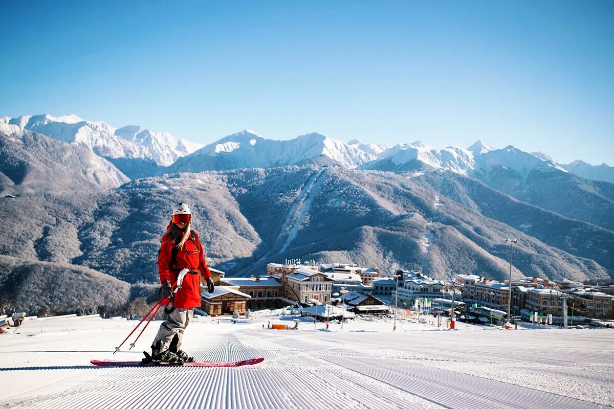 Красная Поляна Сочи горнолыжный курорт. Красная Поляна 2021. Горные лыжи Сочи красная Поляна.