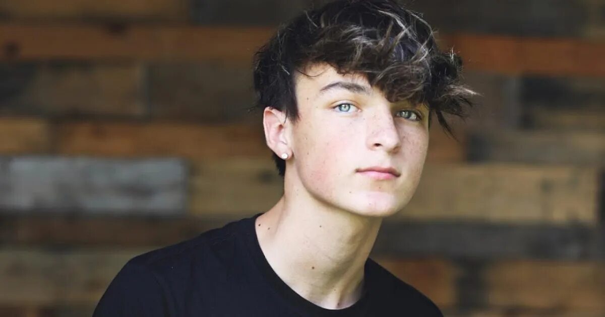 Марк нюрнберг тик ток. Тик токер лялька. Джексон фелт. Сергей николаев тиктокер. Звезда тик тока даня милохин.