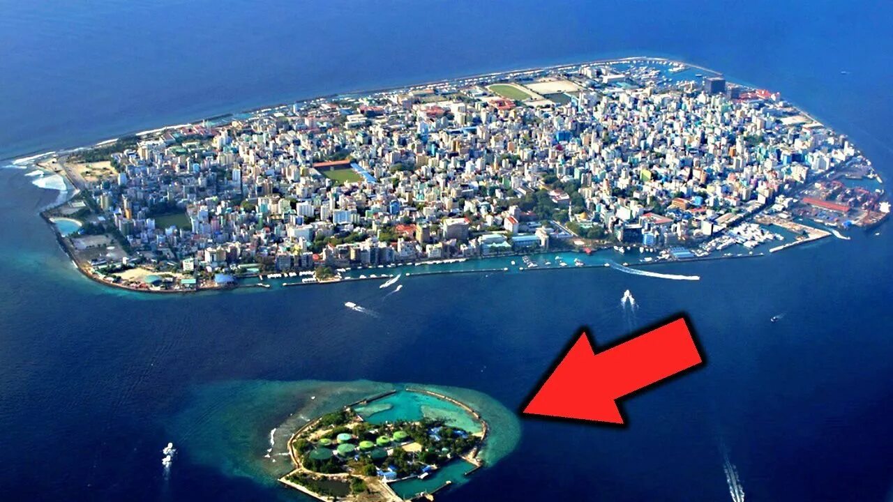 Большой город на острове. Острова мальдивы столица мале. Большой город на острове. Большой город на острове. Площадь мале мальдивы.