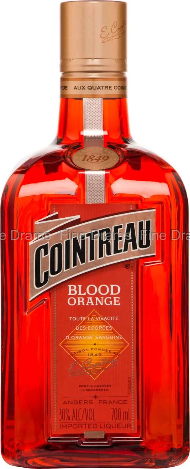 Cointreau Blood Orange. Куантро Блуд оранж. Blood Orange ликер. Реми Куантро. Куантро ликер красный