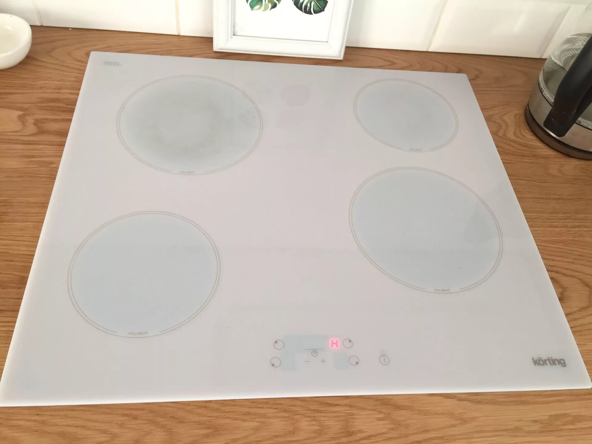 Hi 43053. гимнастический обруч amely ago-101 80см. 1 bl. Korting индукционная варочная поверхность hi 64013 b. обои 6040-01.