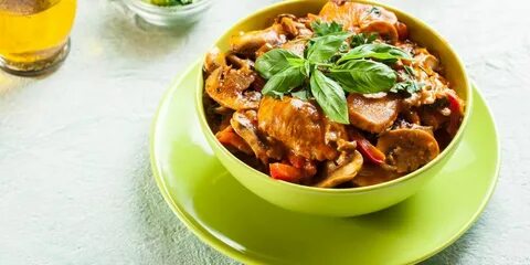 Гуляш из индейки с подливкой рецепт