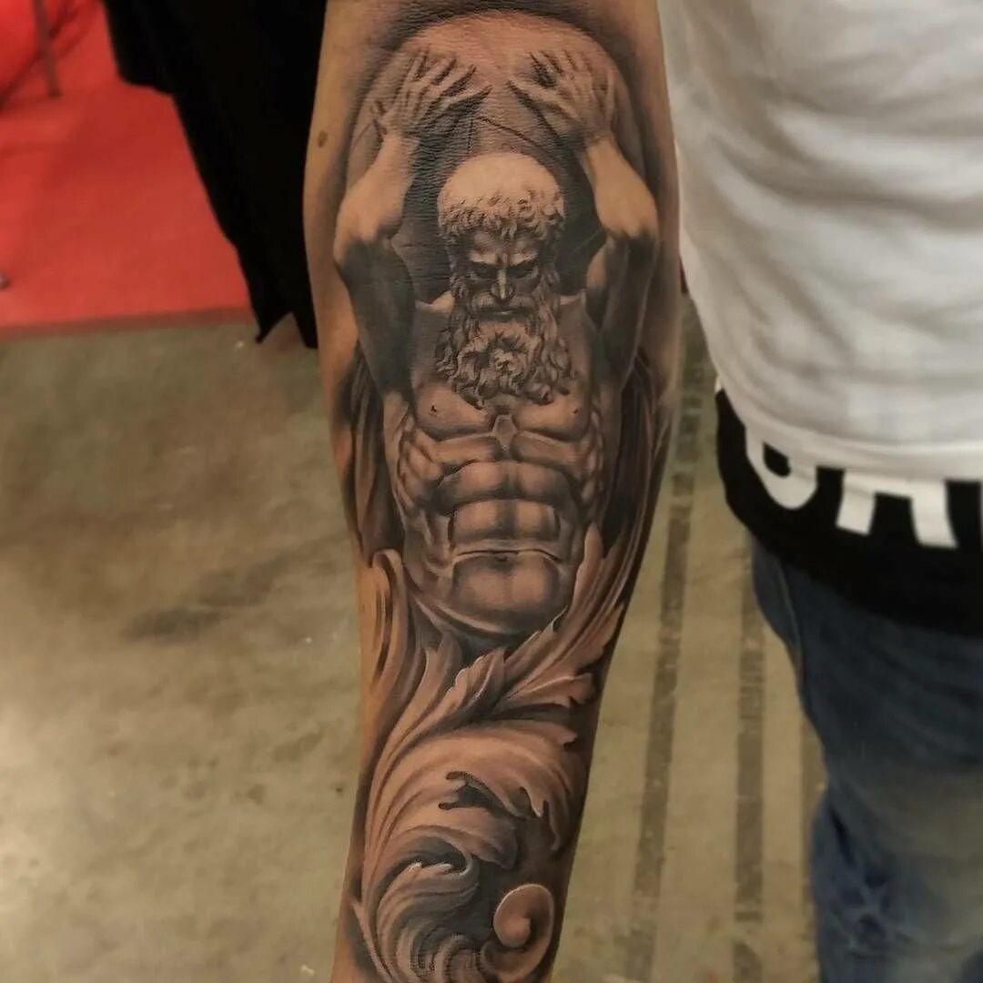 Тату богов. Тату древние боги. Перун бог славян тату. Тату древних богов. Тату статуи греческие зевс.