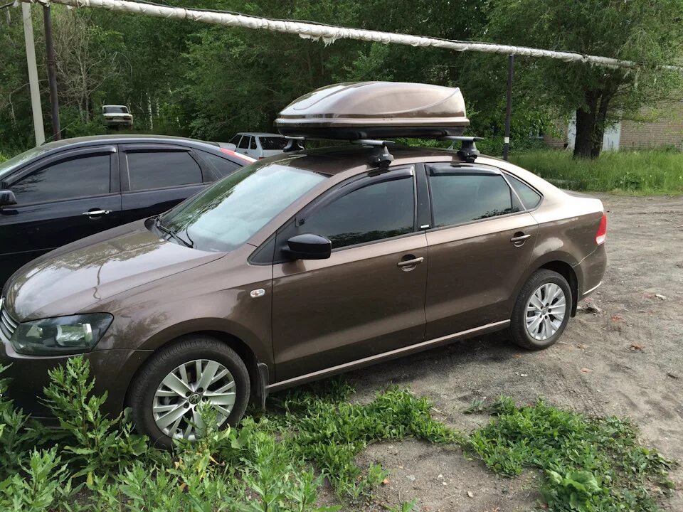 Thule Pacific 200 Шкода Рапид. Джетта 6 с автобоксом. Polo Pacific 200. Багажник на крышу Volkswagen Polo sedan. Автобокс б у