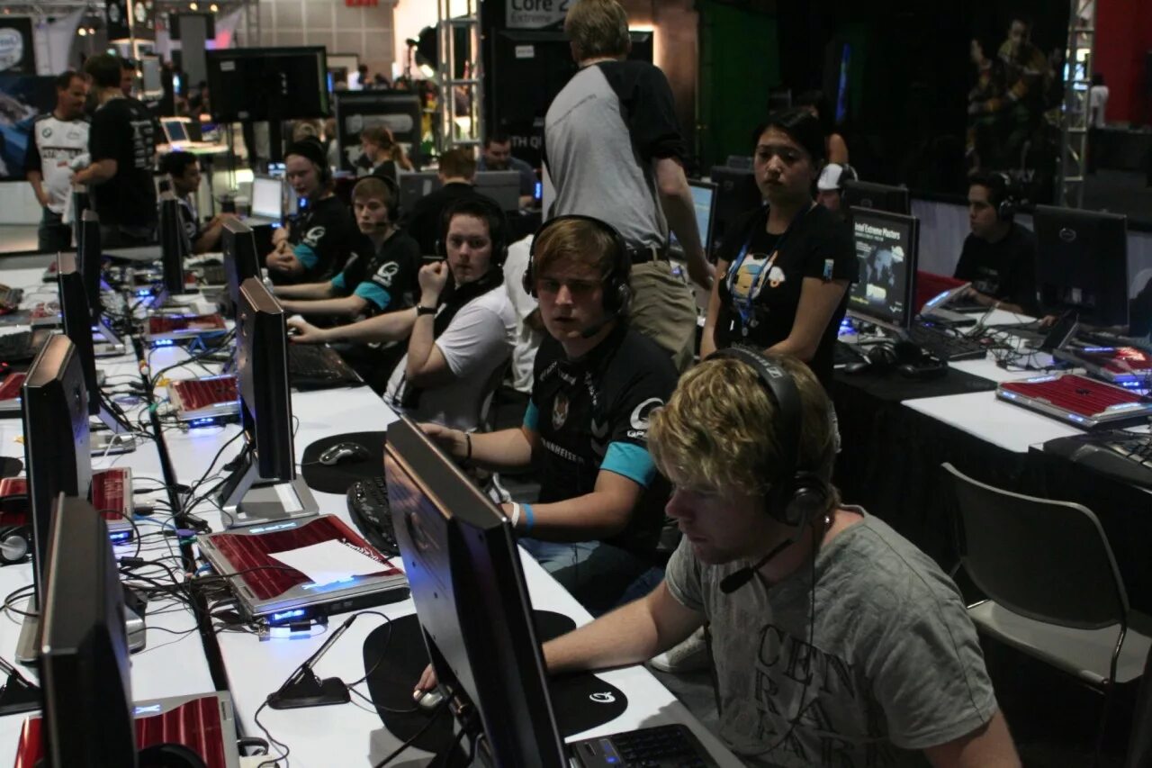 WCG 2010. WCG 2002. WCG 2008. World Cyber games фото. Whose gaming now