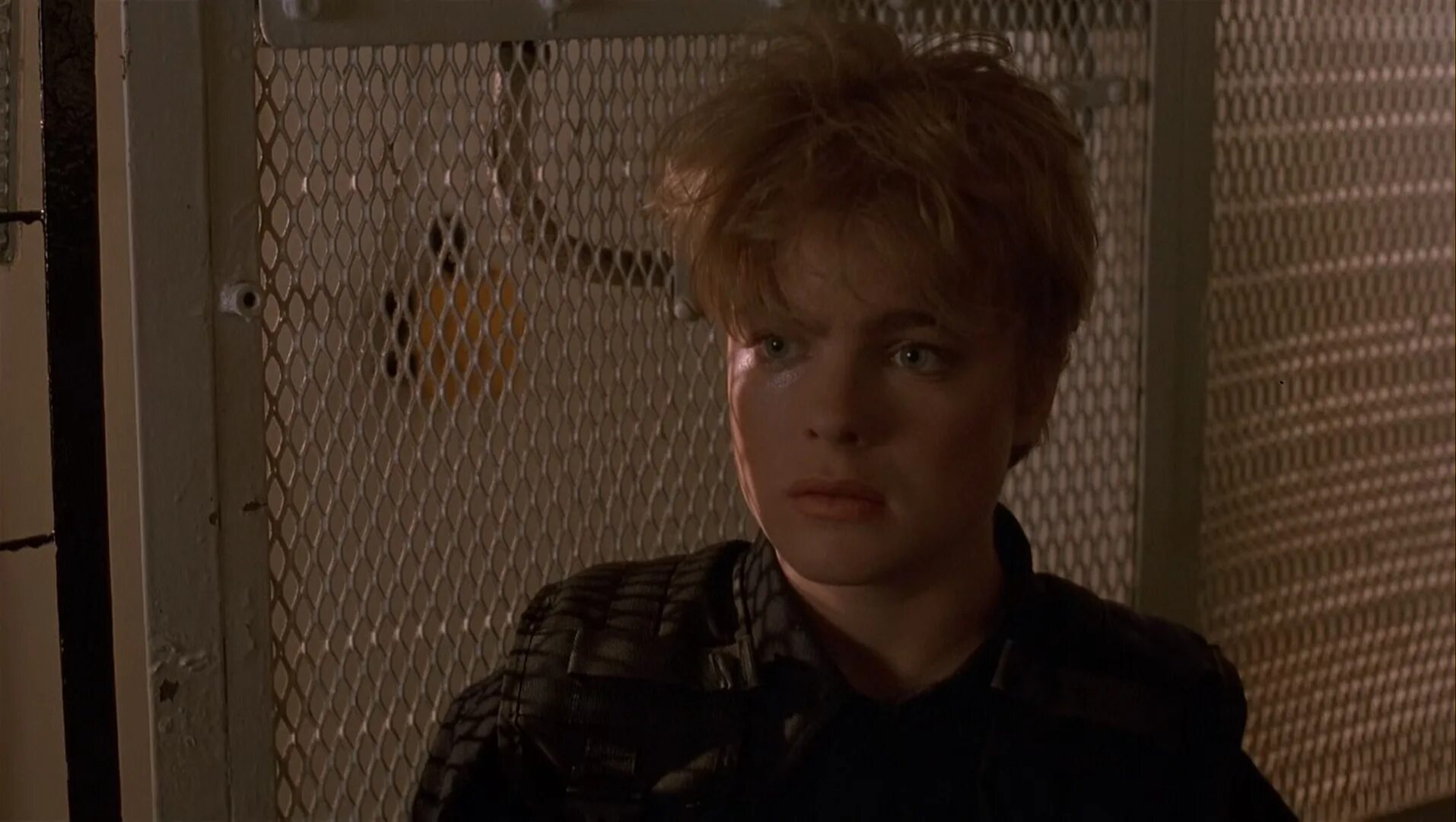 Актриса в осаде эрика элениак. Эрика элениак. Эрика элениак конвоиры 1994 голая. Эрика элениак в фильме конвоиры. Актриса в осаде эрика элениак.