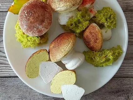 Грибочки из зефира