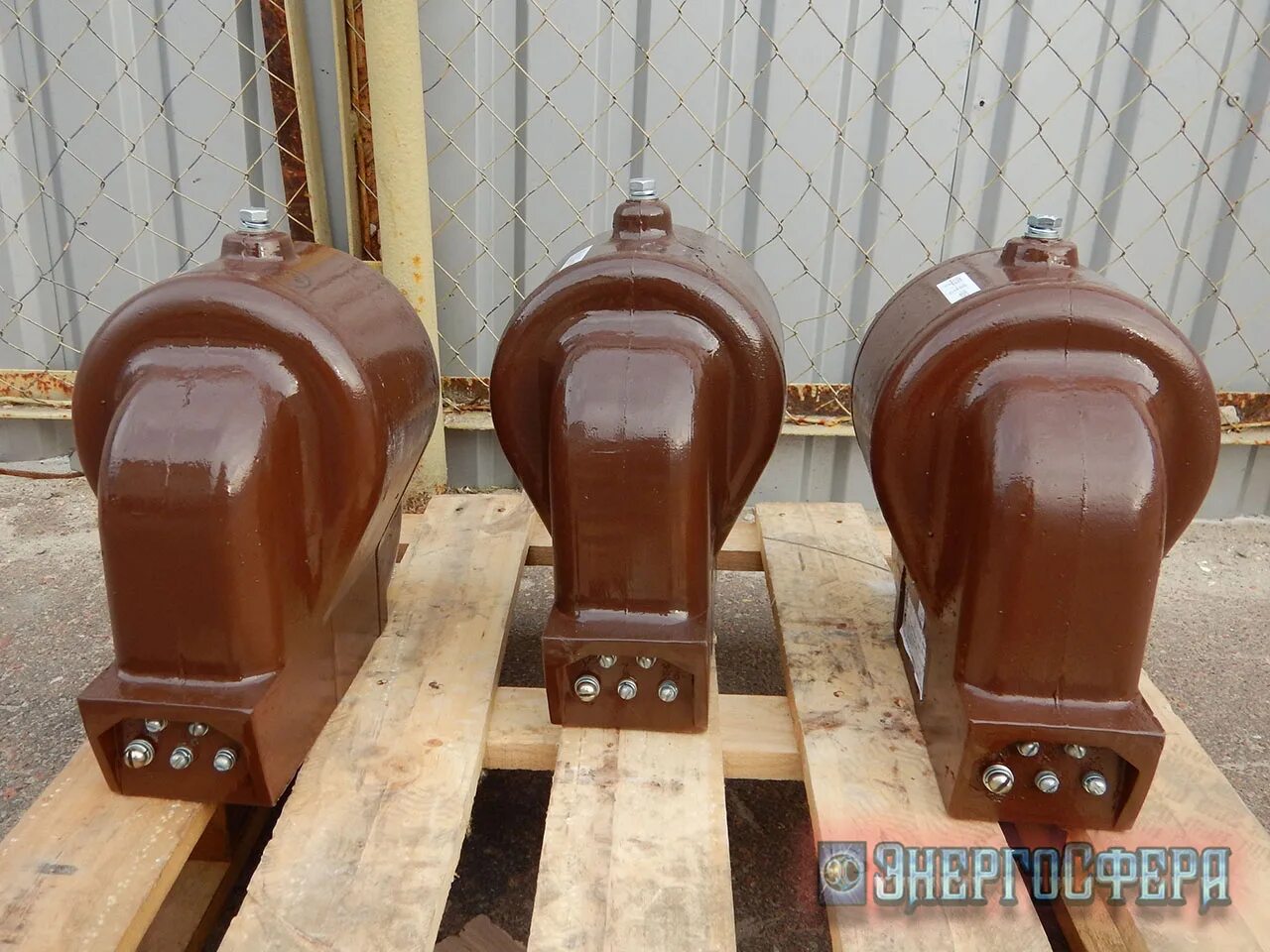 Класс точности знол. 06-10у3. 06-10уз. Трансформатор напряжения знол 6. Трансформатор знолп-10 у2.