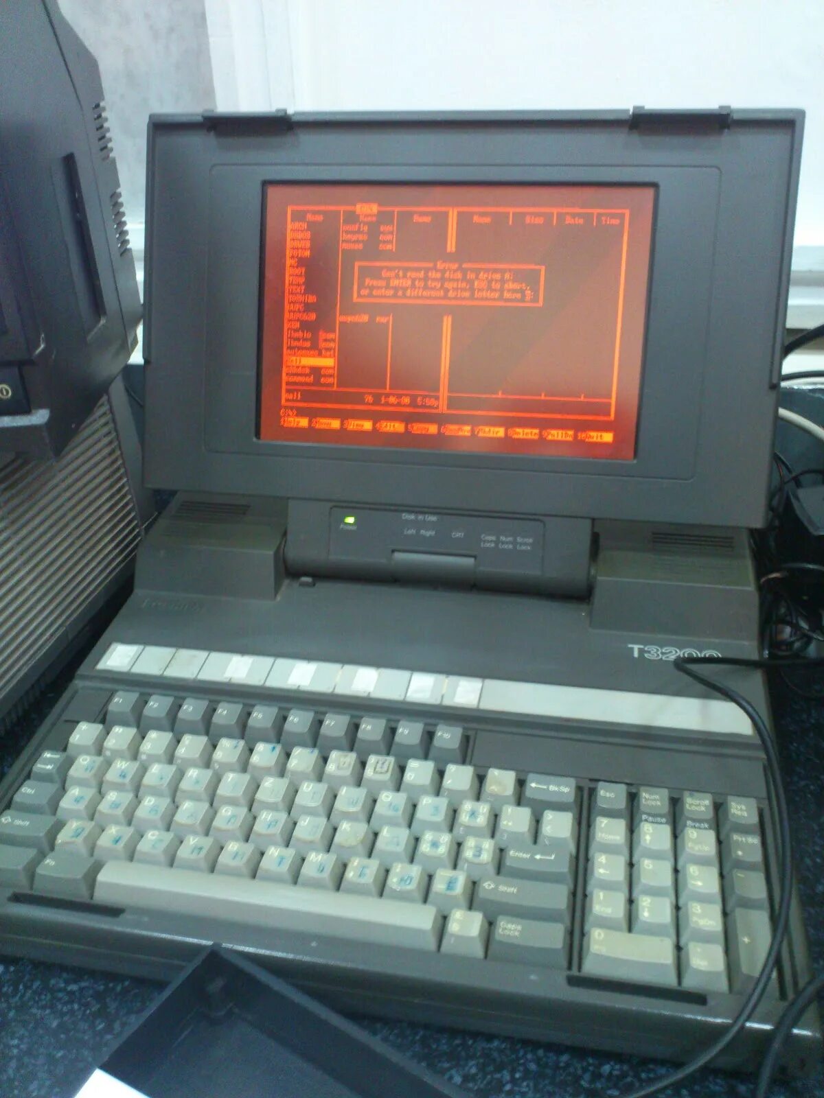 Как назывались первые компьютеры в ссср. Электроника МС 1504. Ноут IBM 80х. ПК макинтош СССР. Компьютер электроника СССР.