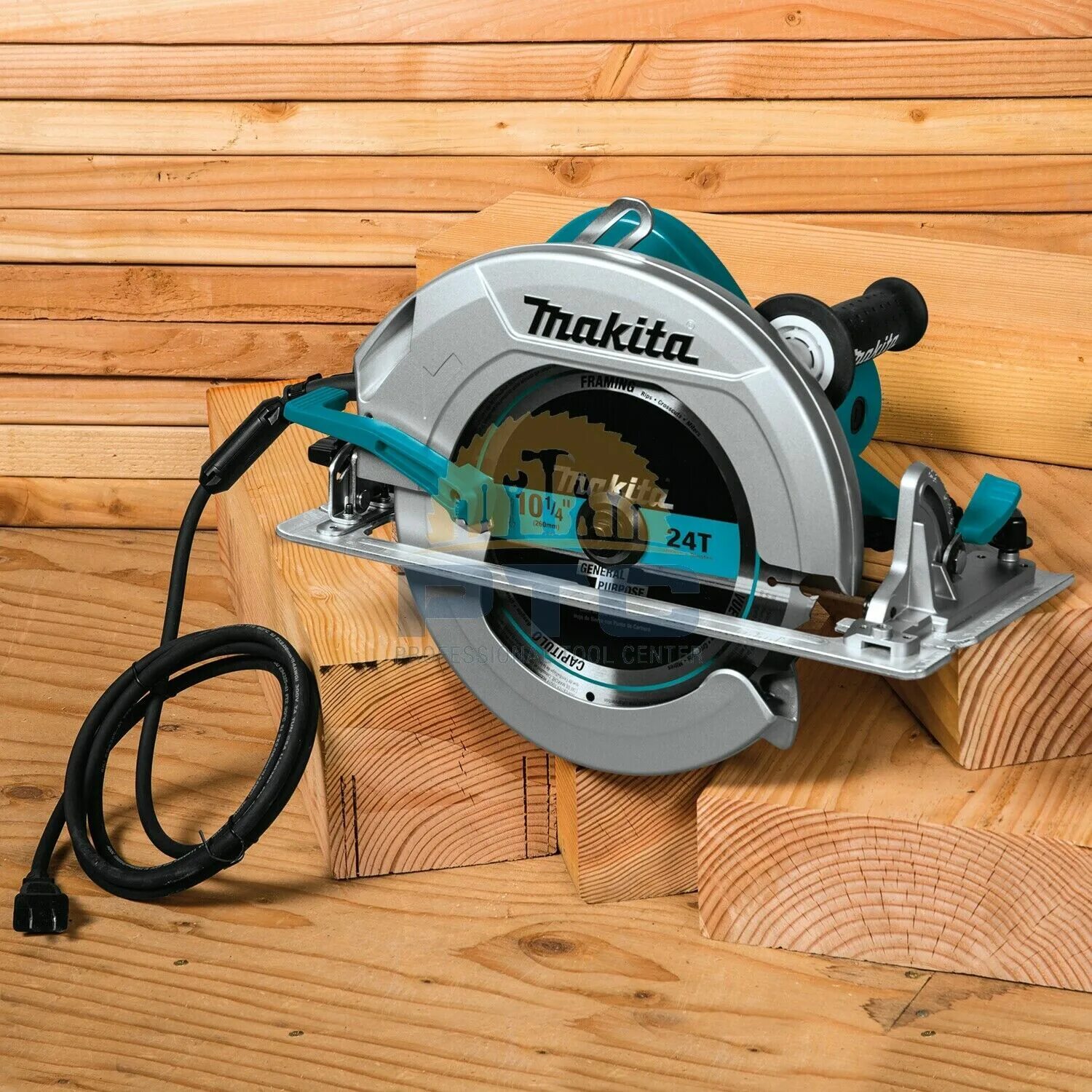 Купить дисковую пилу makita. Дисковая пила Makita hs0600. Циркулярные пилы Макита hs0600. Макита циркулярная пила hs0600 VT 2000. Пила Makita HS.