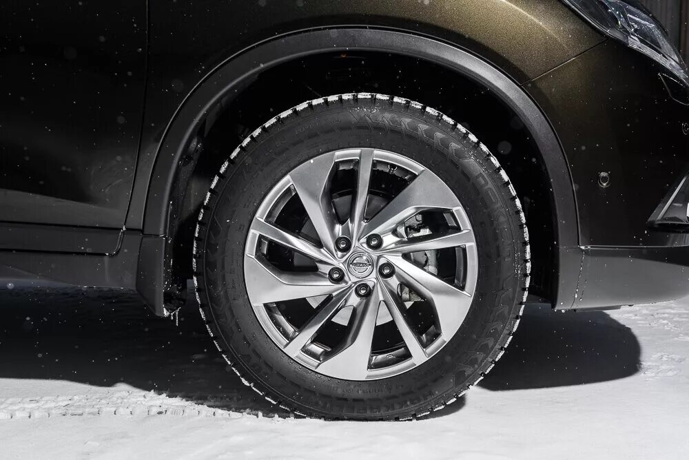 Тесты шин на хтрейле 215 70 16. Колеса r16 nissan x trail 215/60. Резина на ниссан х трейл т31. Колеса nissan x-trail t31 r18. Колёса ниссан х-трейл т31.