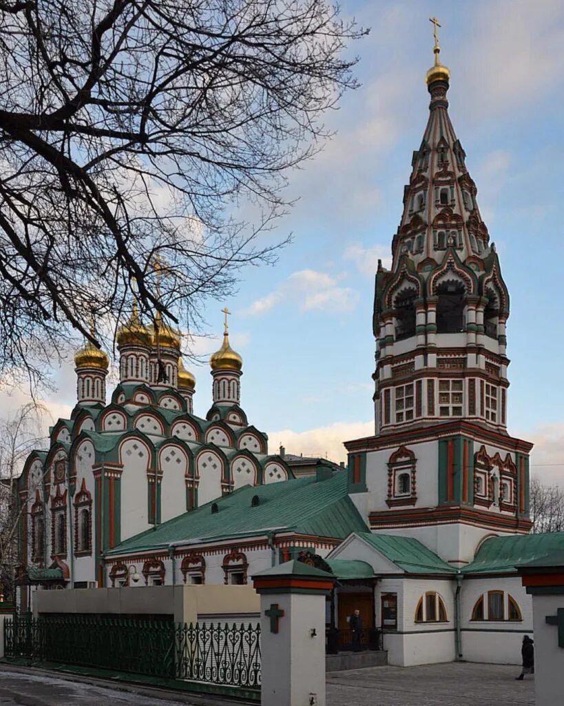 Храм святителя николая в хамовниках век. Храм Николая Чудотворца в Хамовниках. Церковь Николы в Хамовниках. Храм Николая Чудотворца в Хамовниках • Москва • 17 век. Храм Николая Чудотворца в Хамовниках 1679-1682.