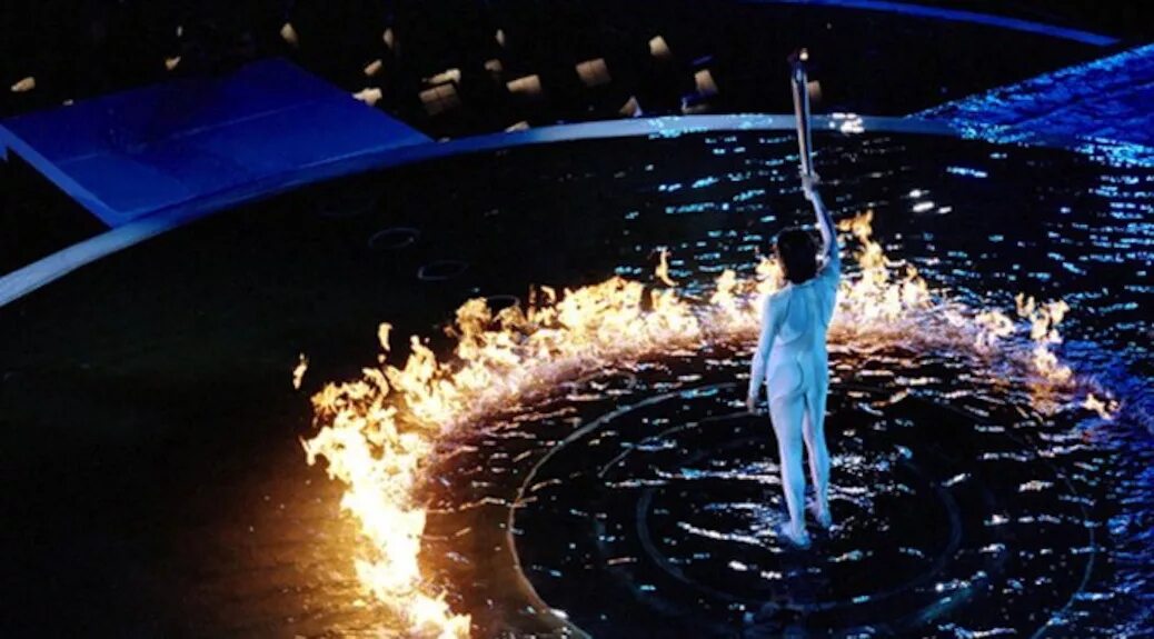 Олимпийские игры в Сиднее 2000. Олимпийские игры Сидней 2000 открытие. Сидней-2000 Олимпийский огонь.