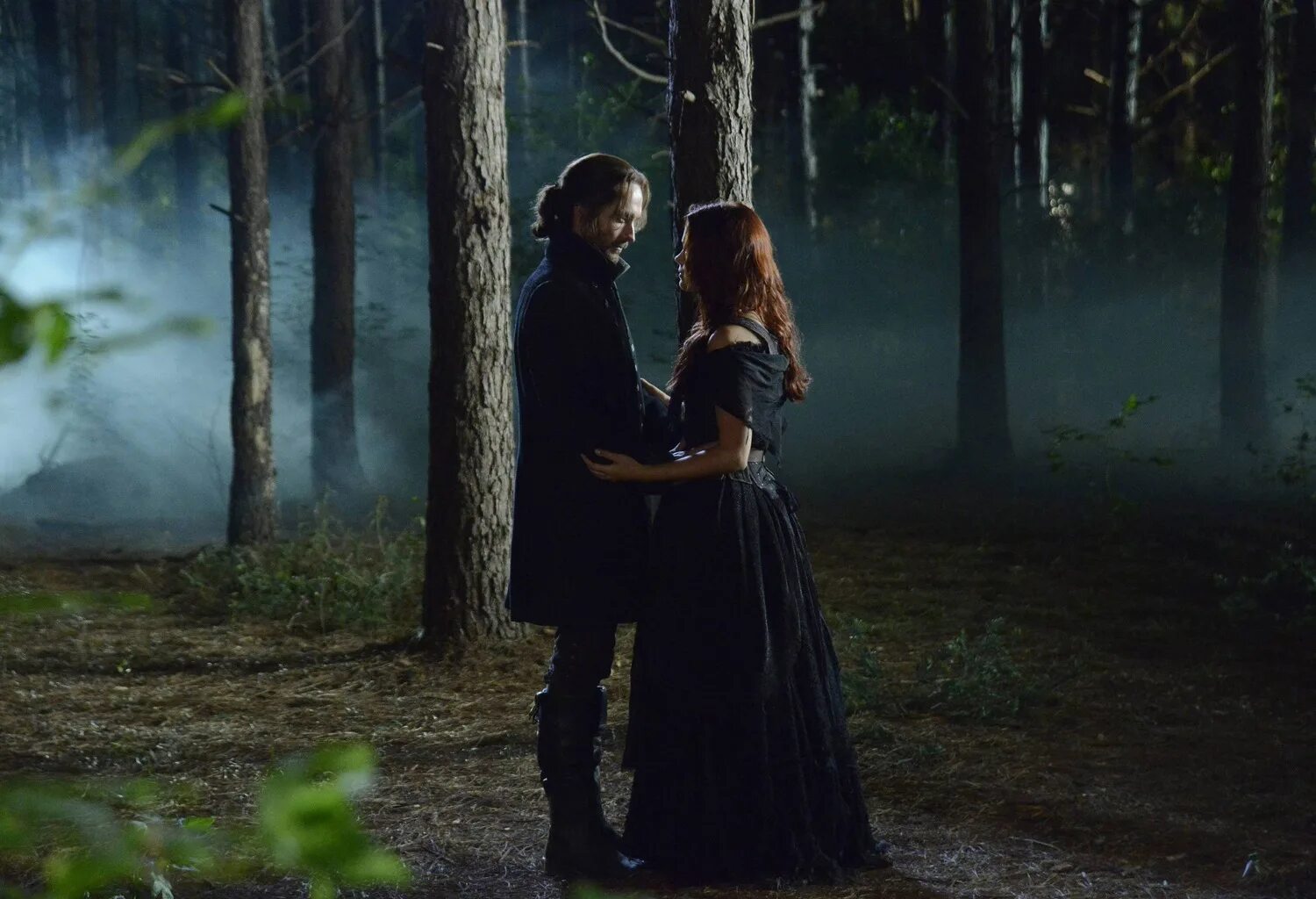 сонная лощина сериал 2013 1 сезон. сонная лощина кадры. сонная лощина уокер. робби кэй сонная лощина. туманная лощина фильм.