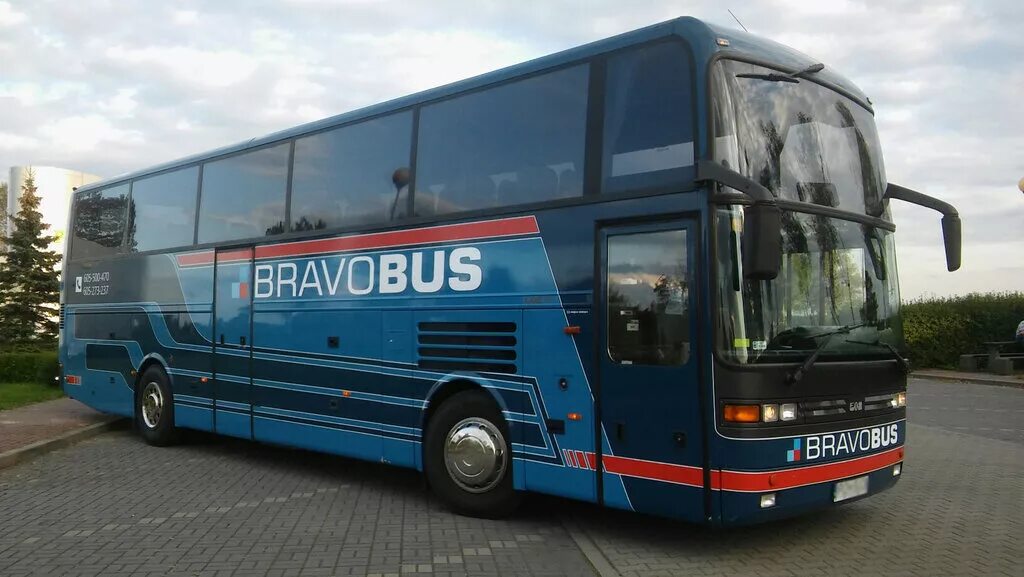 Горловка москва. Пассажирские перевозки горловка. Автобусы горловка. Автобус москва горловка лора тур. Автобусы горловка.